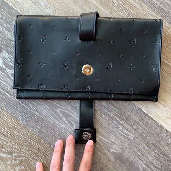 Vintage Black fold up clutch - Picture 2 of 3